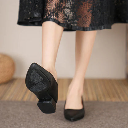 Zapatos de moda con textura de lichi.