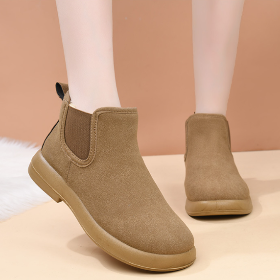 Botines de mujer cálidos con forro polar.