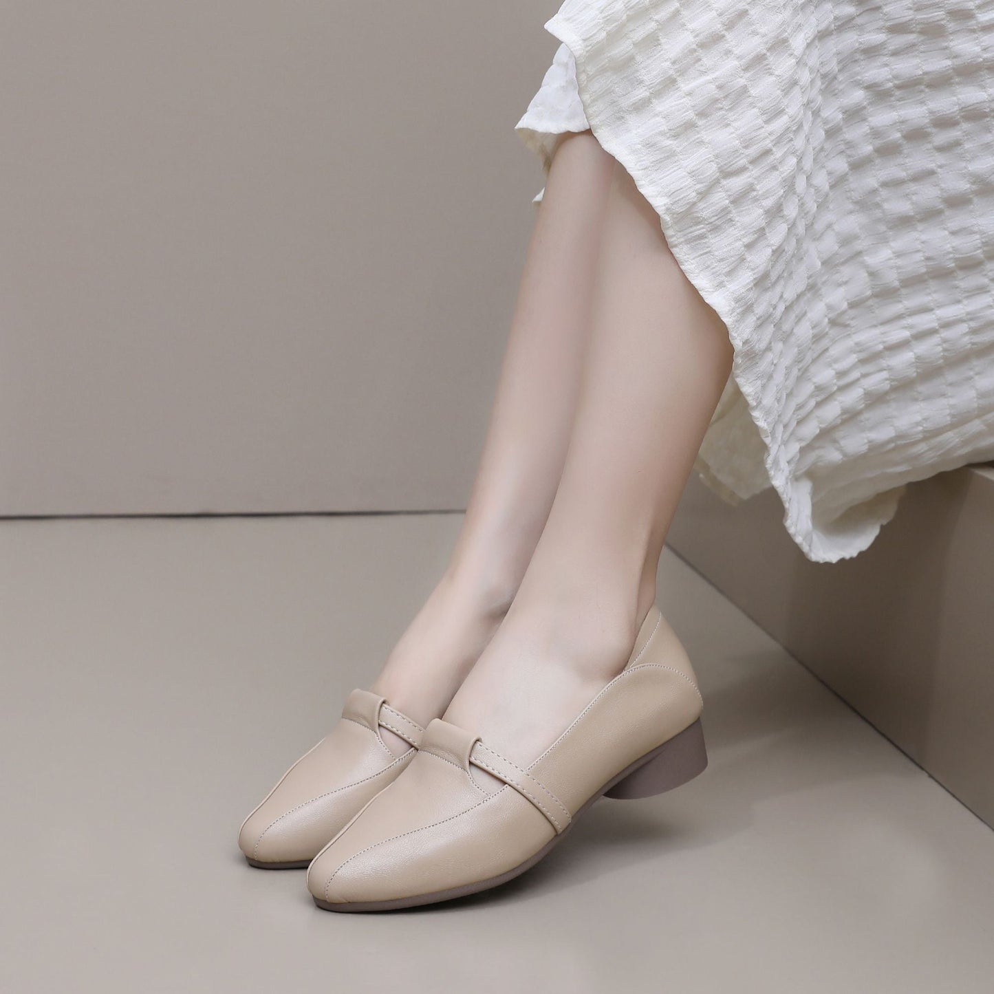 Zapatos casuales de piel suave con punta afilada estilo francés