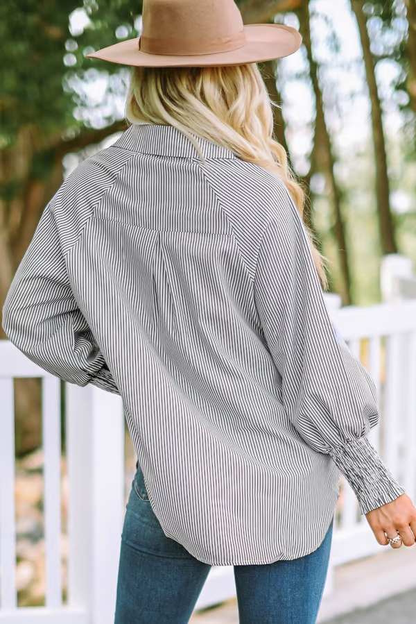 ✨💥Mid-length smocked shirt with striped lapel and oversized drawdown sleeves