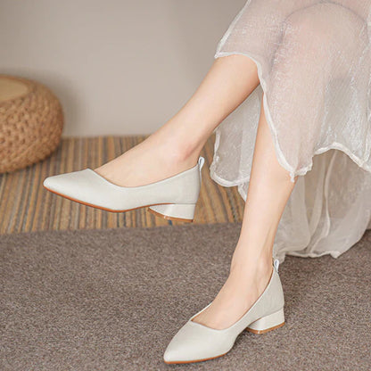 Zapatos de moda con textura de lichi.