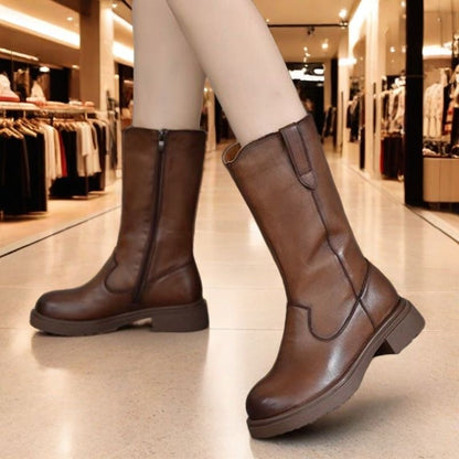 Botas Clásicas de Cuero y Estilo Versátil