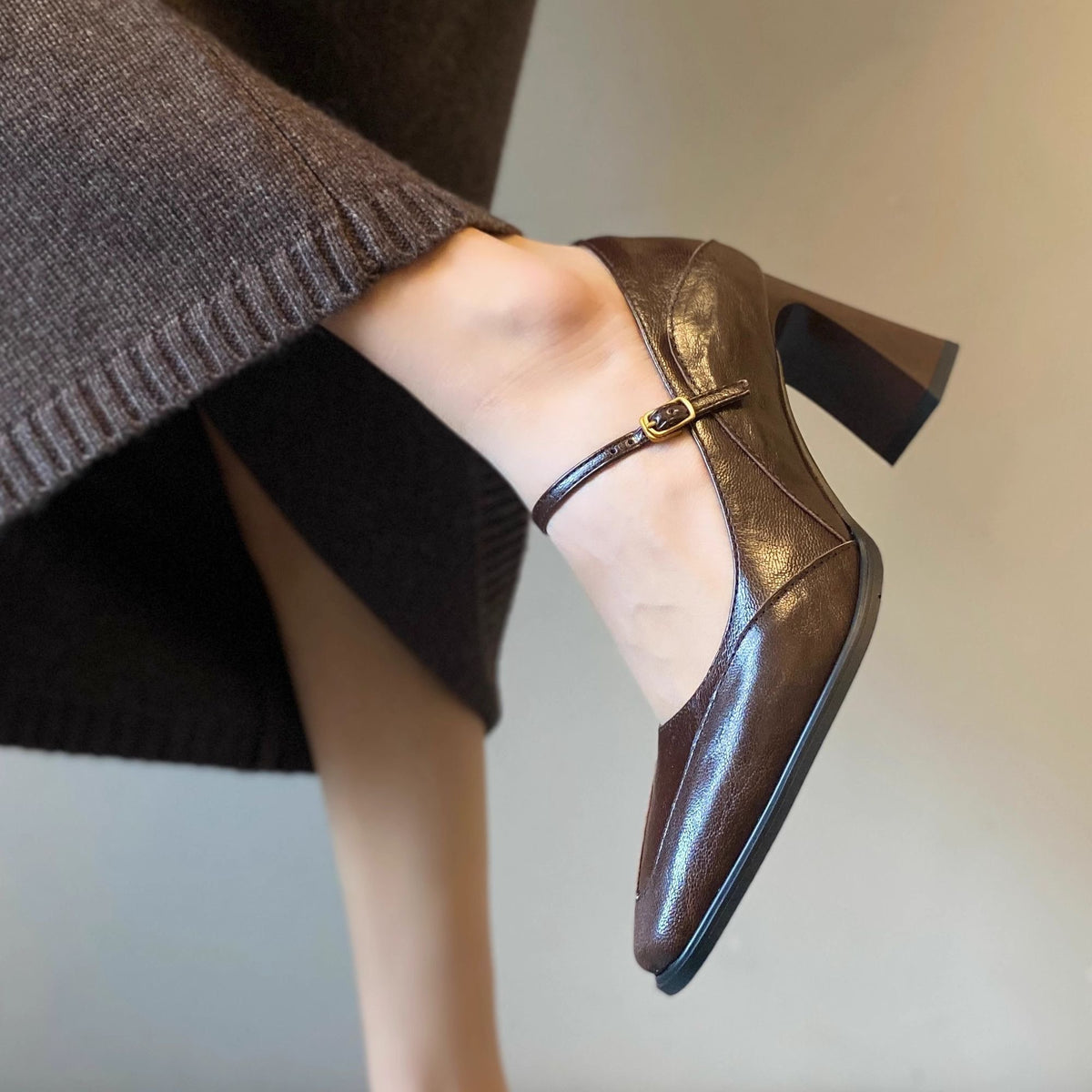 Zapatos de Punta Cuadrada para Mujer con Tacón Grueso y Correa