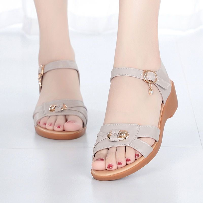 Sandalias de suela blanda con hebilla