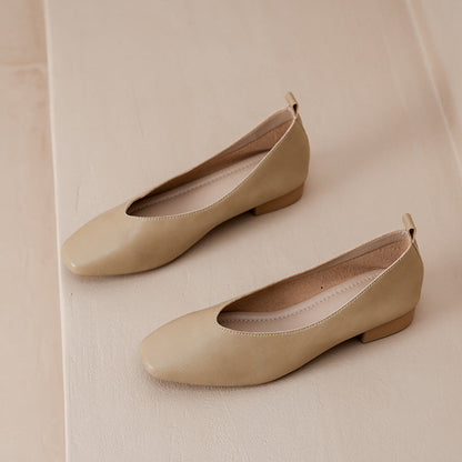 Zapatos de piel de res con tacón medio para mujer