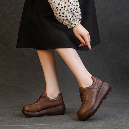 Zapatos de Mujer con Suela Gruesa y Diseño Clásico