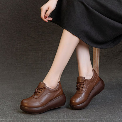 Zapatos de Mujer con Suela Gruesa y Diseño Clásico