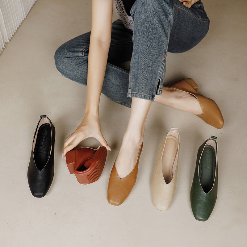 Zapatos de piel de res con tacón medio para mujer