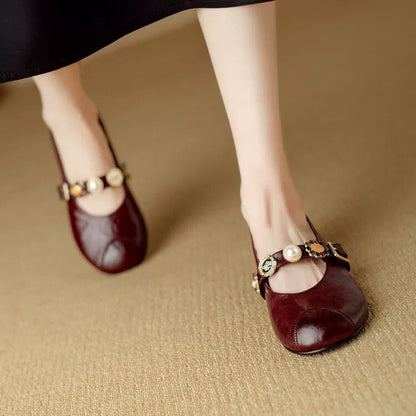 Zapatos casuales de piel suave con punta redonda, tacón bajo y estilo retro