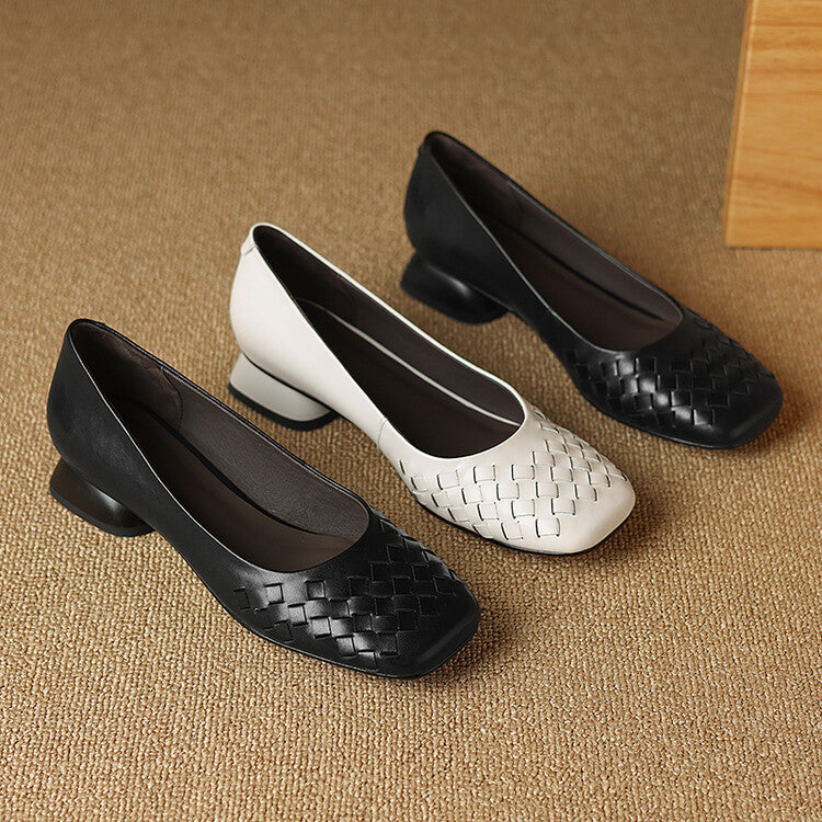 Zapatos de piel con tacón medio, punta cuadrada y corte bajo
