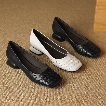 Zapatos de piel con tacón medio, punta cuadrada y corte bajo