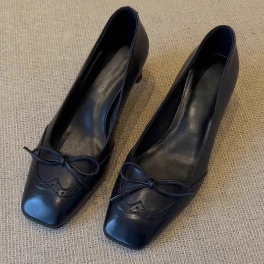 Zapatos planos de piel de cordero con estilo elegante