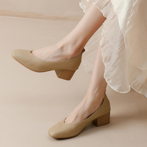 Zapatos de piel de res con tacón medio para mujer