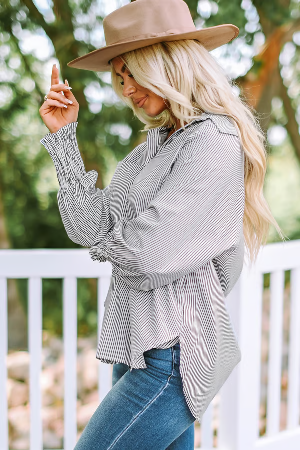 ✨💥Mid-length smocked shirt with striped lapel and oversized drawdown sleeves