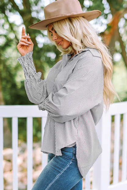 ✨💥Mid-length smocked shirt with striped lapel and oversized drawdown sleeves